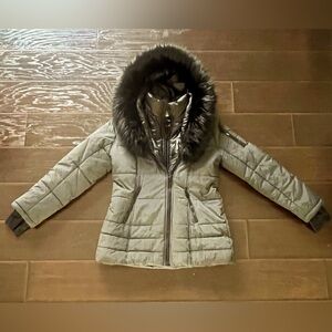 Laundry by Shelli Segal jacket with detachable fur